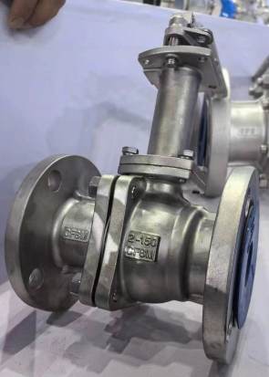 Válvulas de bola bridadas API 6D Acero al carbono Acero inoxidable WCB CF8 316L