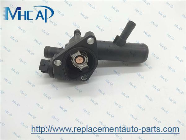 Peças para automóveis Termostato de refrigerante do motor OEM 8200039885 Para DACIA NISSAN