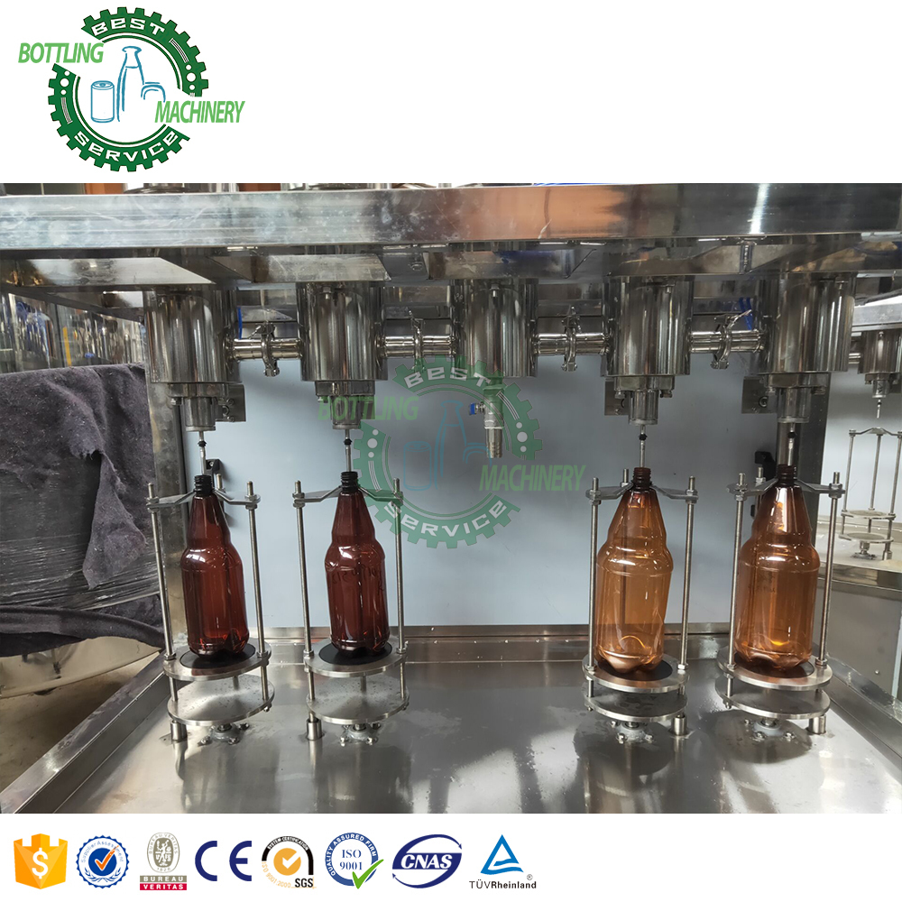 Semi Automatic 200ml 450ml  Aluminum Can 2 4 Head Nozzle CO2 Isobar Carbonated Drink Bottling Machine Machinery