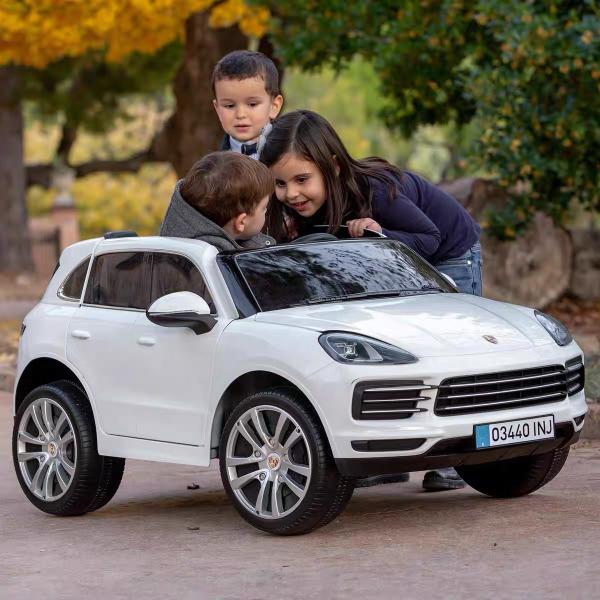 Licensed R/C Electric Children Ride On Car Kids With Real Two Seat PP Plastic Material