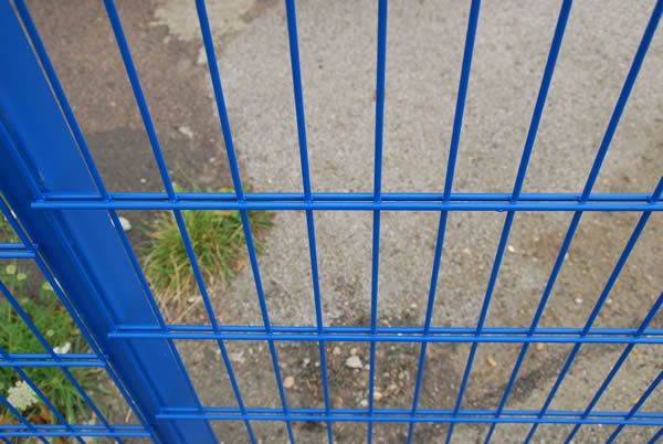 2030mm x 2500mm twin wire fencing height also available 1800mm ,1600mm .1400mm and 2400mm etc ,Hot Dipped Galvanized