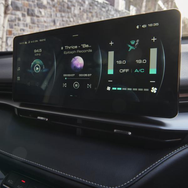 Leather Seats Haval H6 Petrol SUV Car Electric Steering System Gasoline Fuel