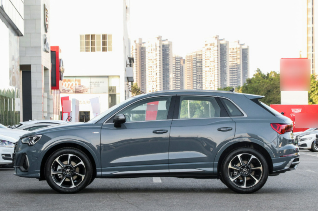 AUDI Q3 2023 Год 45TFSI Quattro Shishang Donggan Версия Бензиновый Внедорожник Компактный Новый
