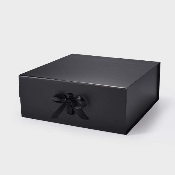 Custom Luxury Glossy Pink Package Folding Paper Box Magnetic Foldable Gift Box With Magnetic Lid