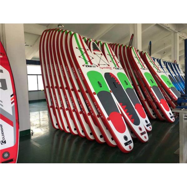 Surfboard крупного плана доски маленького глотка ткани стежком падения раздувной