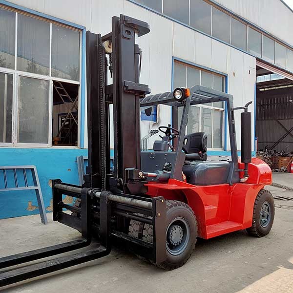 7000kgs FD70 7 Ton Diesel Powered Forklift With Triplex Mast And Fork Positioner