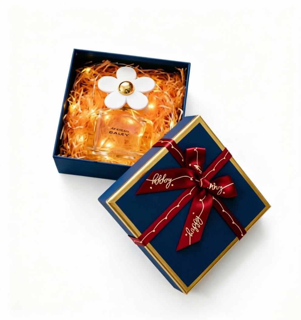 Specialty Paper Lid And Base Gift Box Customized With Ribbon Decoration