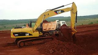 Excavatrice hydraulique CAT 320DL d'occasion certifiée, machine de terrassement robuste