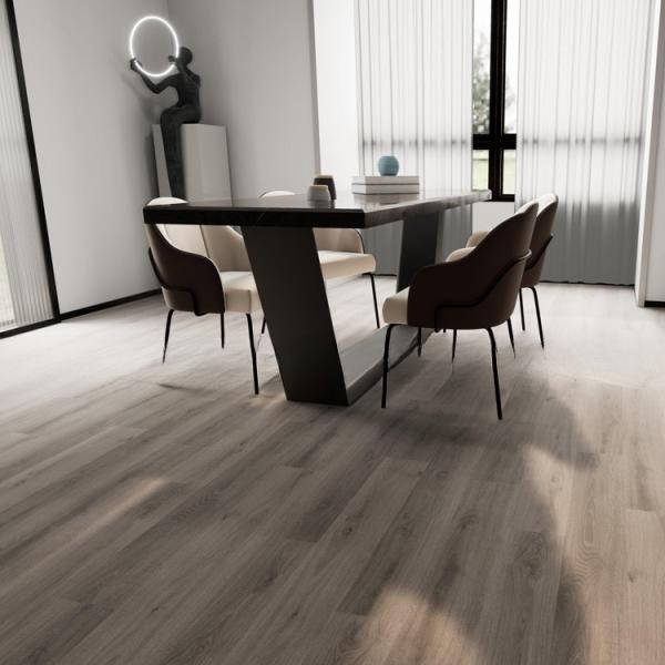 Piso PVC impermeable con diseño de grano de madera y diseño personalizado