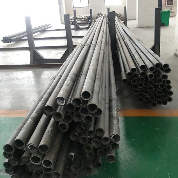 Customized UNS N07718 Alloy 718 Seamless Pipe Hot-extruded Tube for Optimal Performance and Durability
