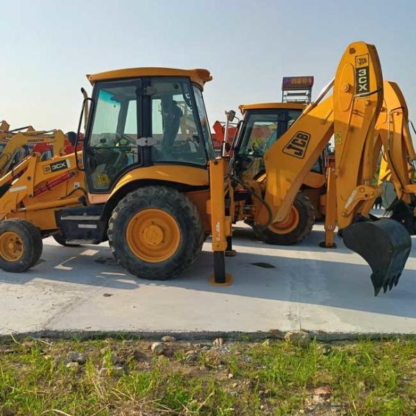 Used JCB3CX Backhoe Wheel Loader With 0.84m3 Bucket Capacity For Construction Projects