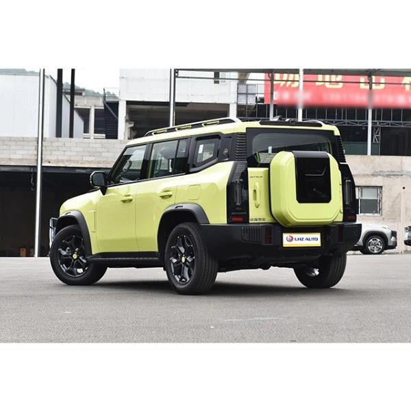 The Chery Traveler Chery T1 T2 's Top-Selling 5-Seat AWD Off-Road Compact Car in 2024