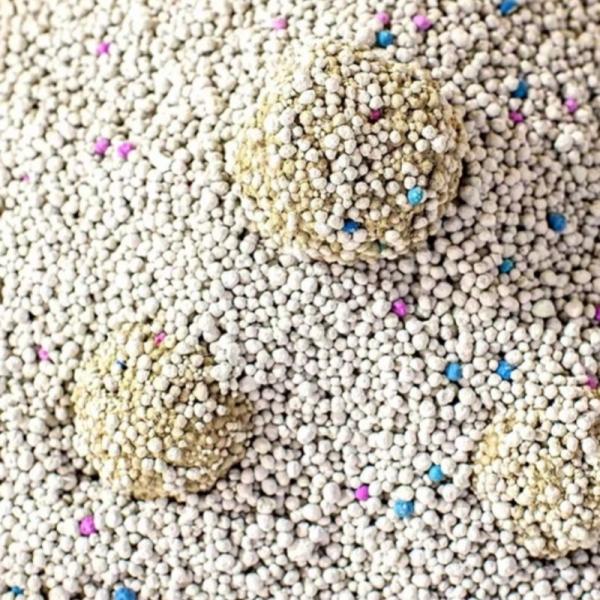 OEM Bentonite Cat Litter Sand Dust Free 0.8mm-3.8mm Bentonite Litter Sand