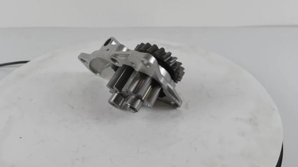 6D95 PC200-5 Excavator Engine Oil Pump With 21 Tooth 6209-51-1201