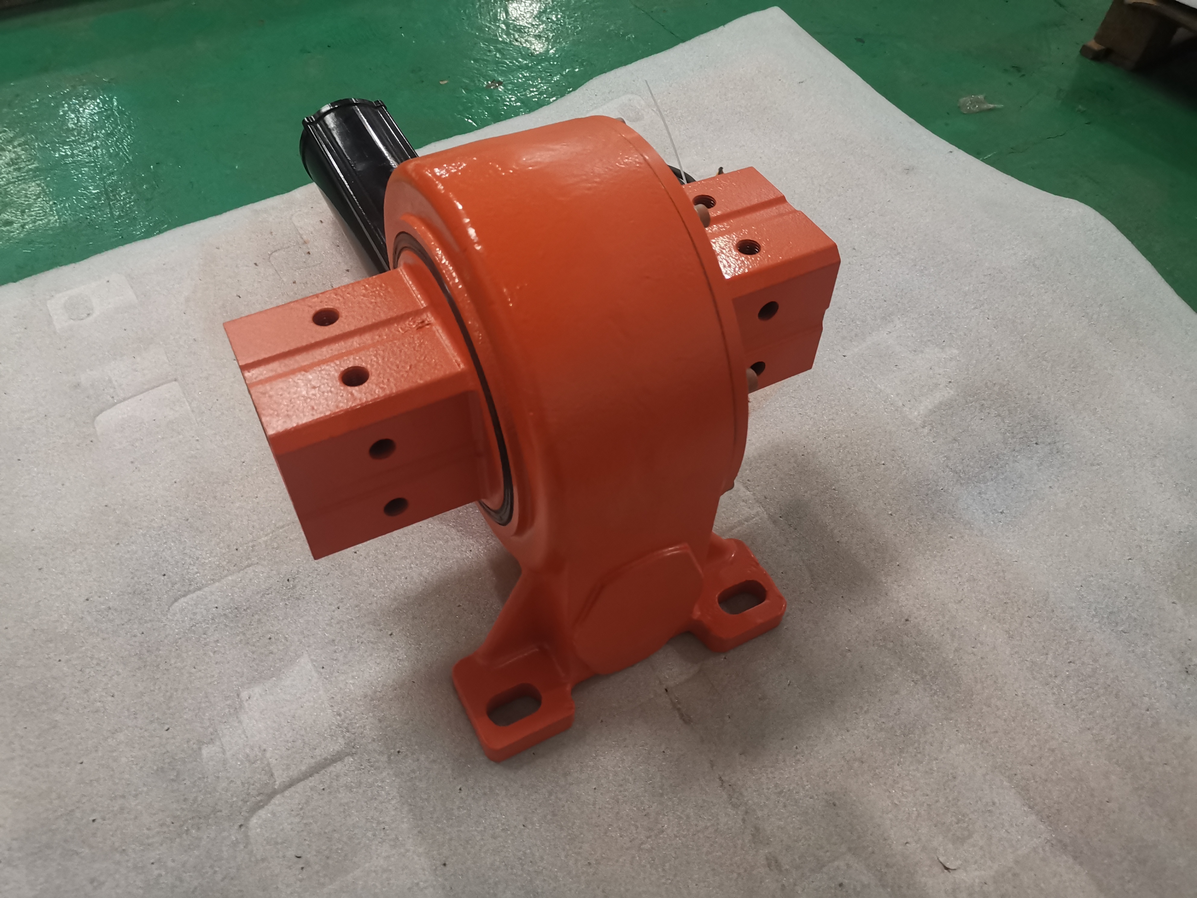 Single Axis Solar Tracker VE7 Slewing Drive With Motor Industrial 1500 Nm Normal 50mn,42crmo Jimi-tech Wholelife CN;GUA