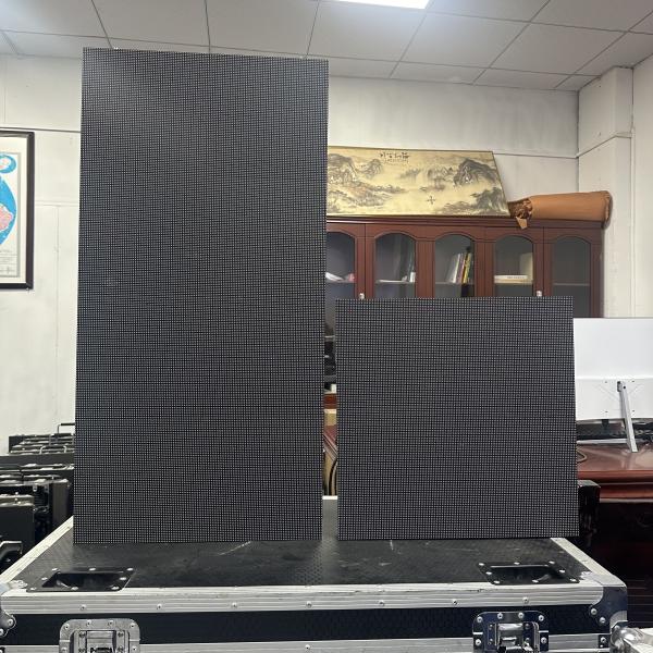 Waterproof Outdoor Rental LED Screen P3.91 7680Hz Refresh Rate Ultra Thin For Performances