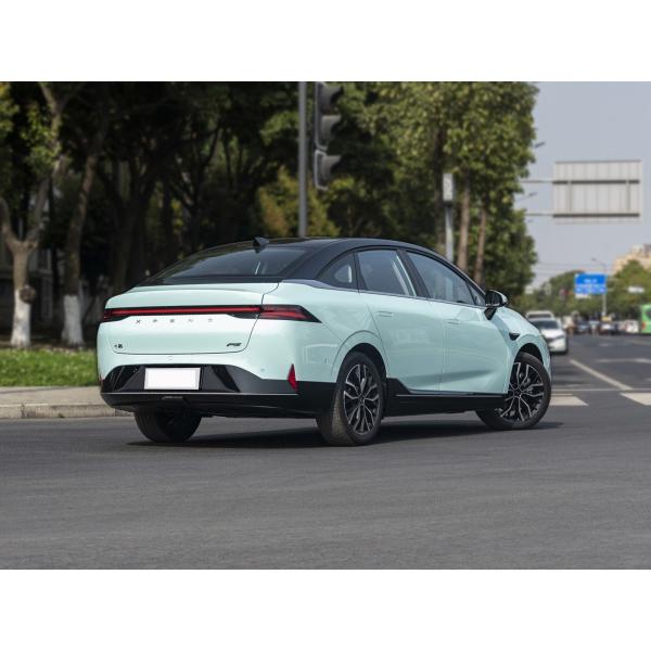 Электротранспорт компакта P5 Xpeng умной энергии автомобилей седана EV новой белый