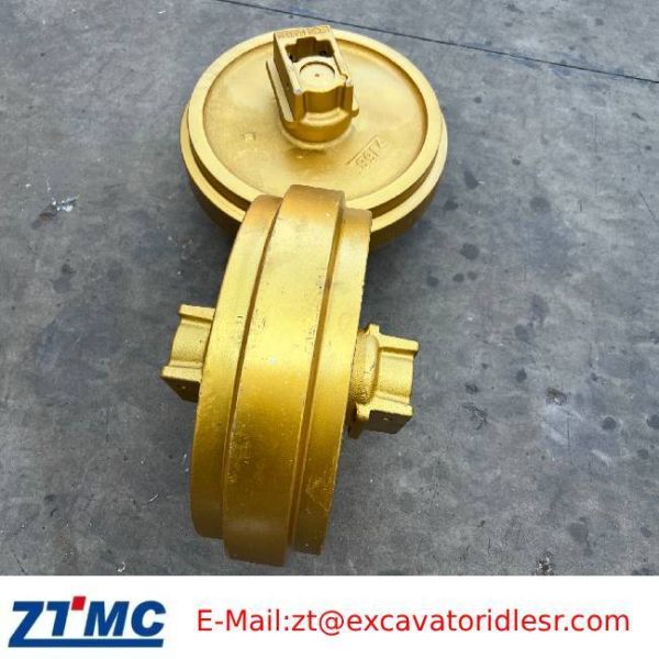 Yellow Bulldozer Front Idler Wheel Part Number 192-0220 Bulldozer Undercarriage Parts