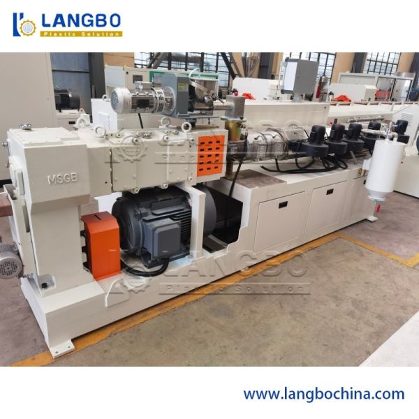 PVC Pipe Extrusion Line Solving Line Speed Mismatch And Cooling Deformation