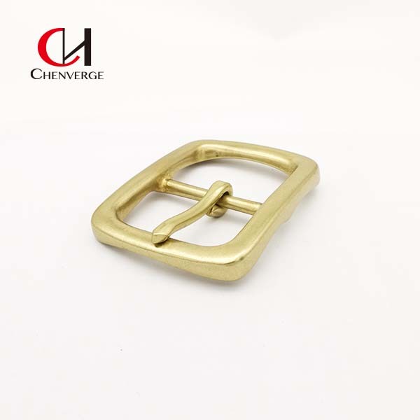 Practical Antiwear Brass Center Bar Buckle , Erosion Resistant 1.75 Inch Belt Buckle