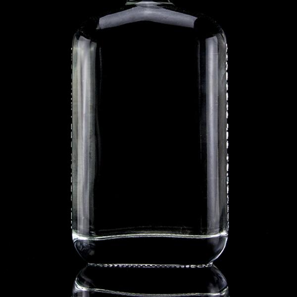 Glass Base Material Vodka Liquor Glass Bottle Different Size For Distilleries