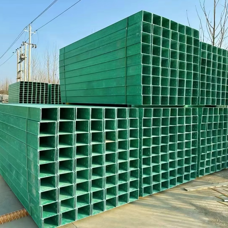 Custom Corrosion Resistant 200 X 100mm Fibreglass Cable Tray GRP For Telecom Tower