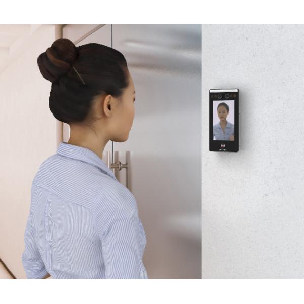 Terminal fixado na parede do reconhecimento de cara com controle de To Office Access do leitor de cartão