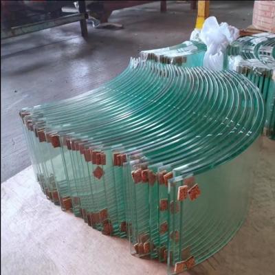 Garnitures de protection à température courbée en fer clair épaisseur de couche intermédiaire de verre 0,38-3,04 mm