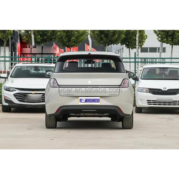 Left-Hand Steering Wuling Baojun Popular and Affordable Five Door Five Seat Hatchback
