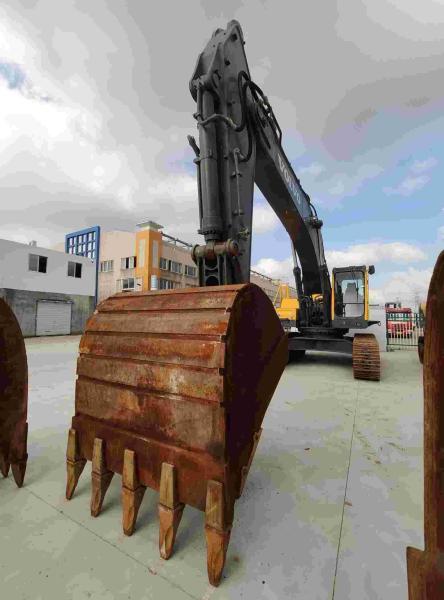 Vollvo EC 460 BLC Excavateur hydraulique 8160 Hauteur d'excavation 35 kW Puissance nominale
