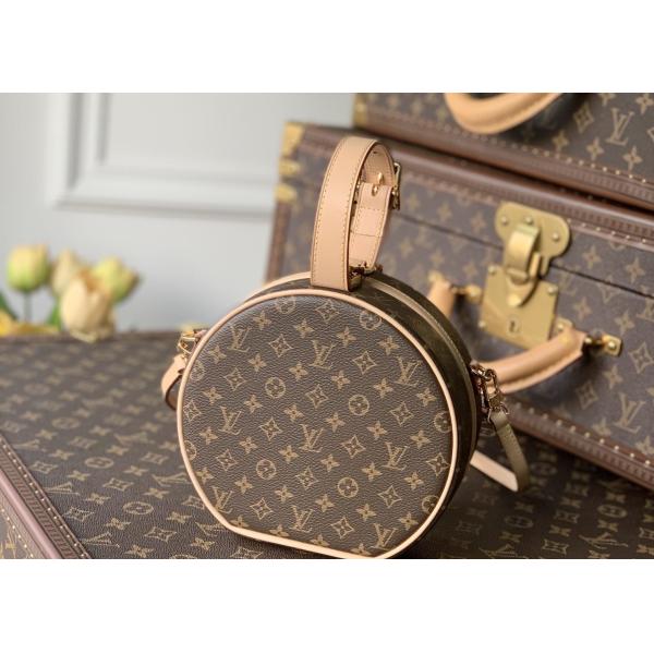 Ladies Leather 7.5cm Circular Push Lock Crossbody Bag With Mental Ornament