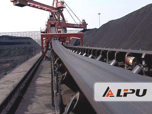 Continuous Width 1000mm Mining Coal Conveyor Belt Systems 290-480t/H