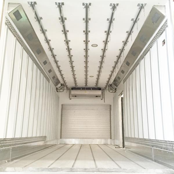 Fuel 20ft FRP Refrigeration Truck Box Body For Howo Shacman Models 5 Fold EPDM Sealing