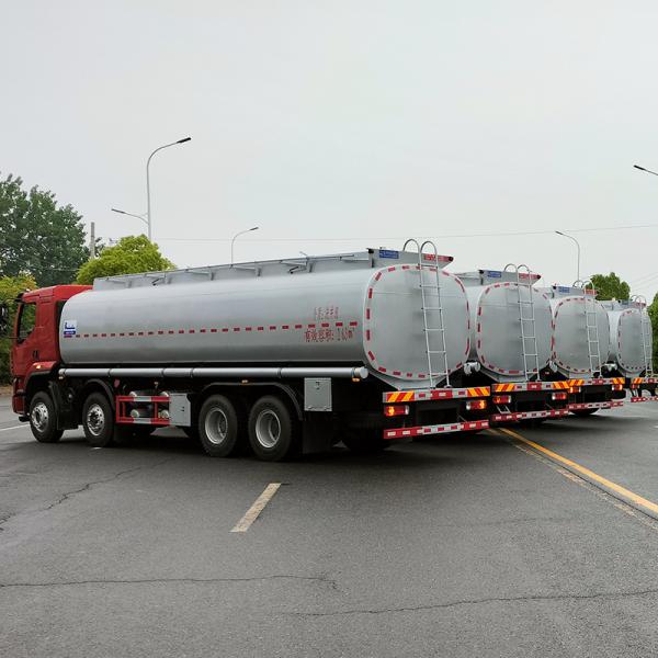 26.3 CBM Liquid Tanker Truck 8x4 Well Washing Fluid Tanker For Liquid Transportation
