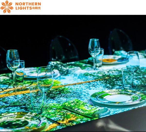 Sistema de Projeção Interativa 3D Holográfico de Grande Ecrã Imersivo para Restaurante