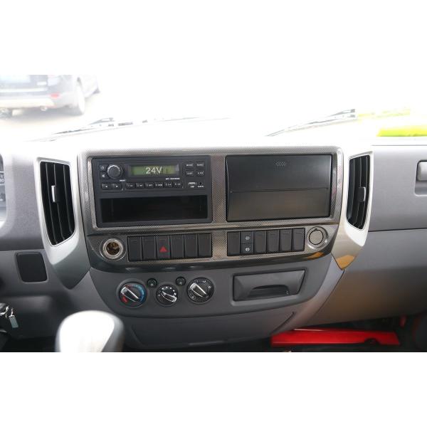 Foton Fence Box 151 Hp Подержанный легкий грузовик EURO 3 Плоская крыша 6 шины Левостороннее управление