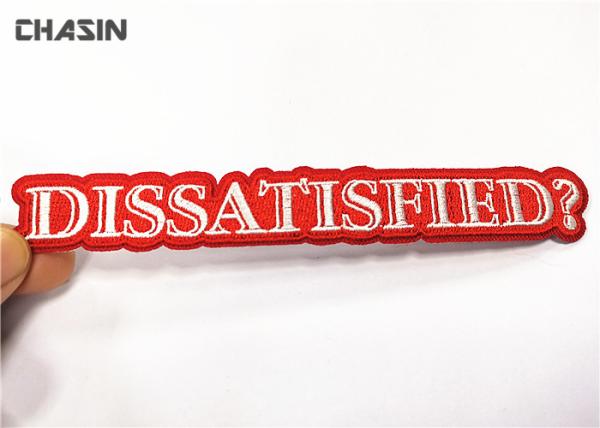 O bordado da roupa do slogan remenda o laser da letra da tela do poliéster - corte