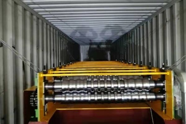 крен панели листа крыши металла 0.3mm рифленый формируя управление PLC машины