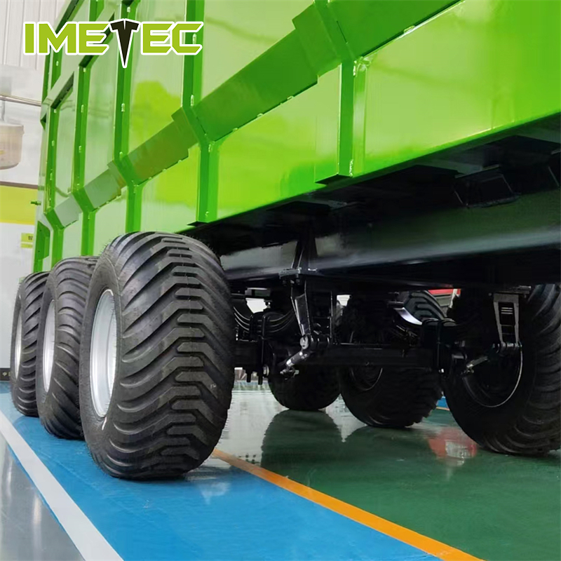 Agricultural Solid Manure Spreader Trailer Ground Driven For Handling And Distribution