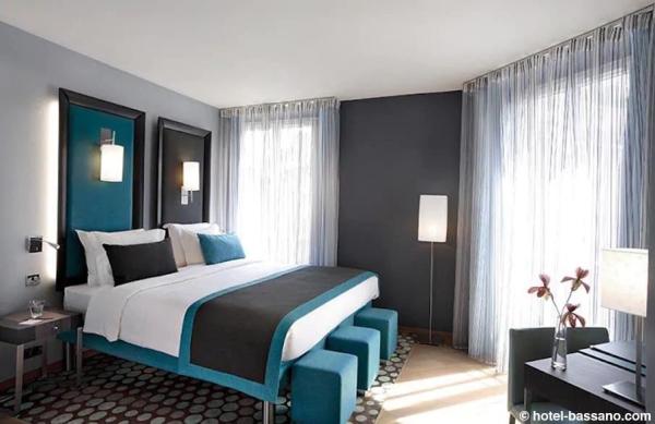 Equatorial Guinea furniture supplier from China factory for hotel bedroom fabric bed with side table and Writing desk