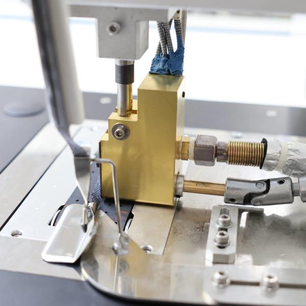 220V Smart Interlining Iron Fusing Machine For Double Faced Wool Trench Coats
