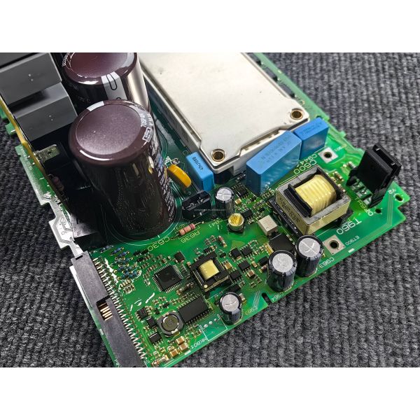 Factory Stock Supply Inverter Control Board 130B6002 5.5kw-7.5kw Danfoss Inverter CPU Control Board