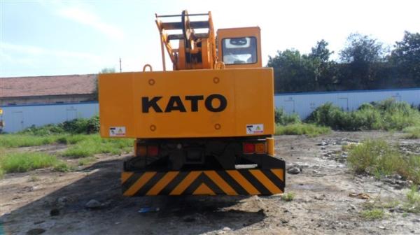 Used kato 250ton truck crane for sale