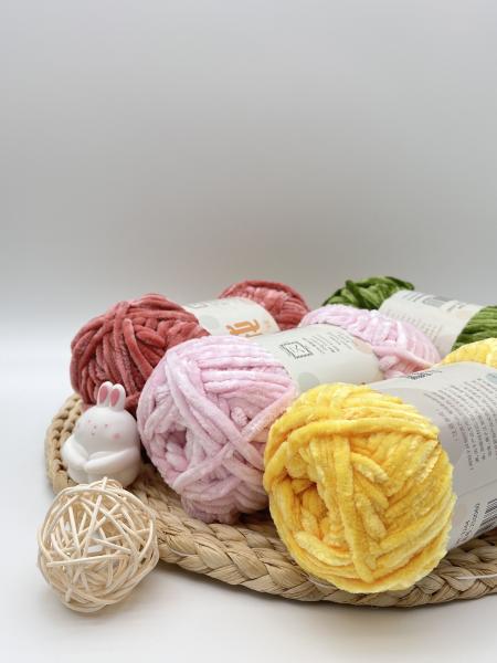 1/0.8NM 100% Polyester Jumbo Hand Knitted Chunky Chenille Yarn Baby Blanket Anti Bacteria