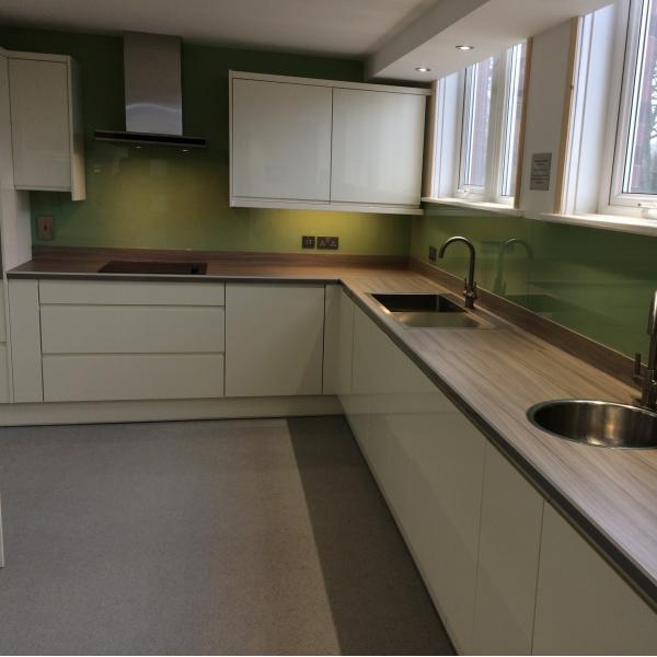 Modern Lacquer Home High Gloss Kitchen Cabinet With Smooth Surface