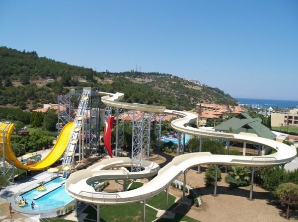 FRP Custom Water Slides , 6 People Fiberglass Family Slide , Aqua Park Equipment