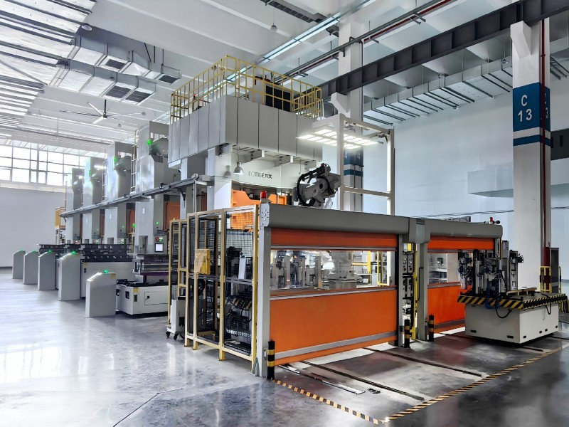 Servo Robot Feeder High Tonnage Tandem Press Automation Easy Maintenance