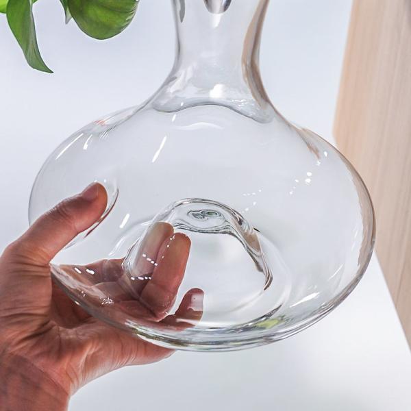 Finely Polished Glass Wine Decanter With Finger Hole Finger Hold Punt