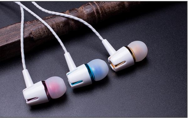 Magnetic Switch Metal Noise Cancelling Sport Earbuds / Waterproof Wireless Bluetooth Earphones