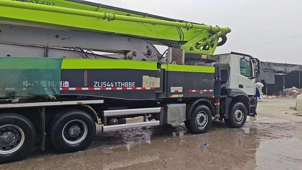 2021 concrete pump truck 62m automatic transmission easy to operate, National V emission standard